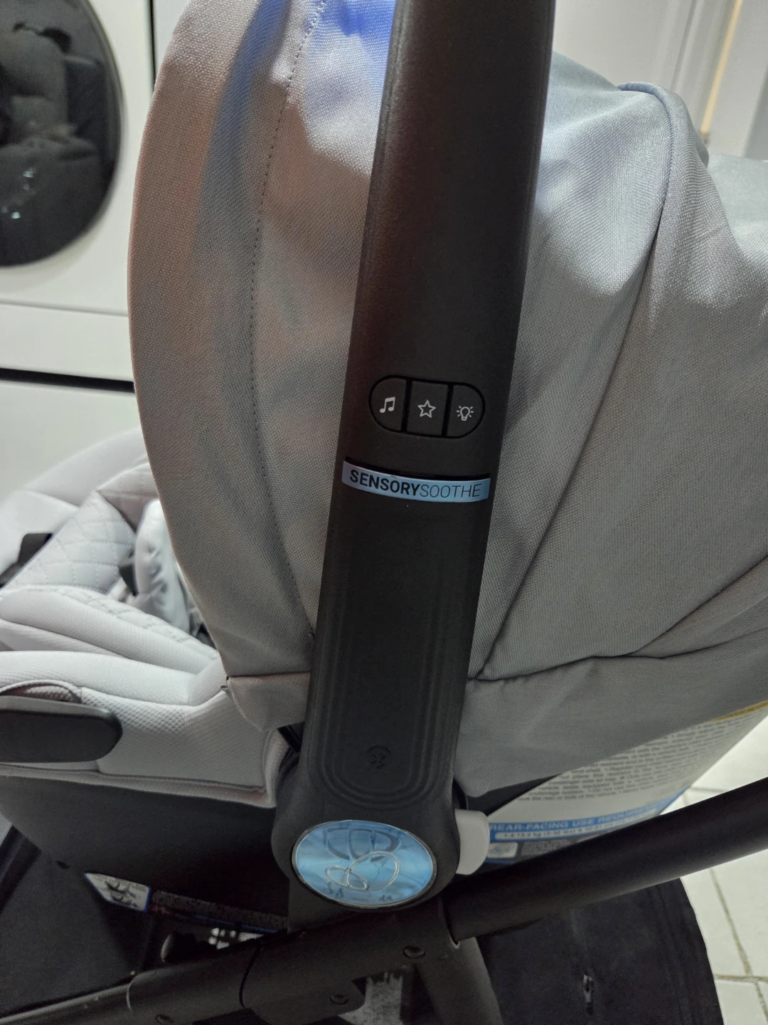 Evenflo Litemax NXT SensorySoothe Infant Car Seat - photo 3