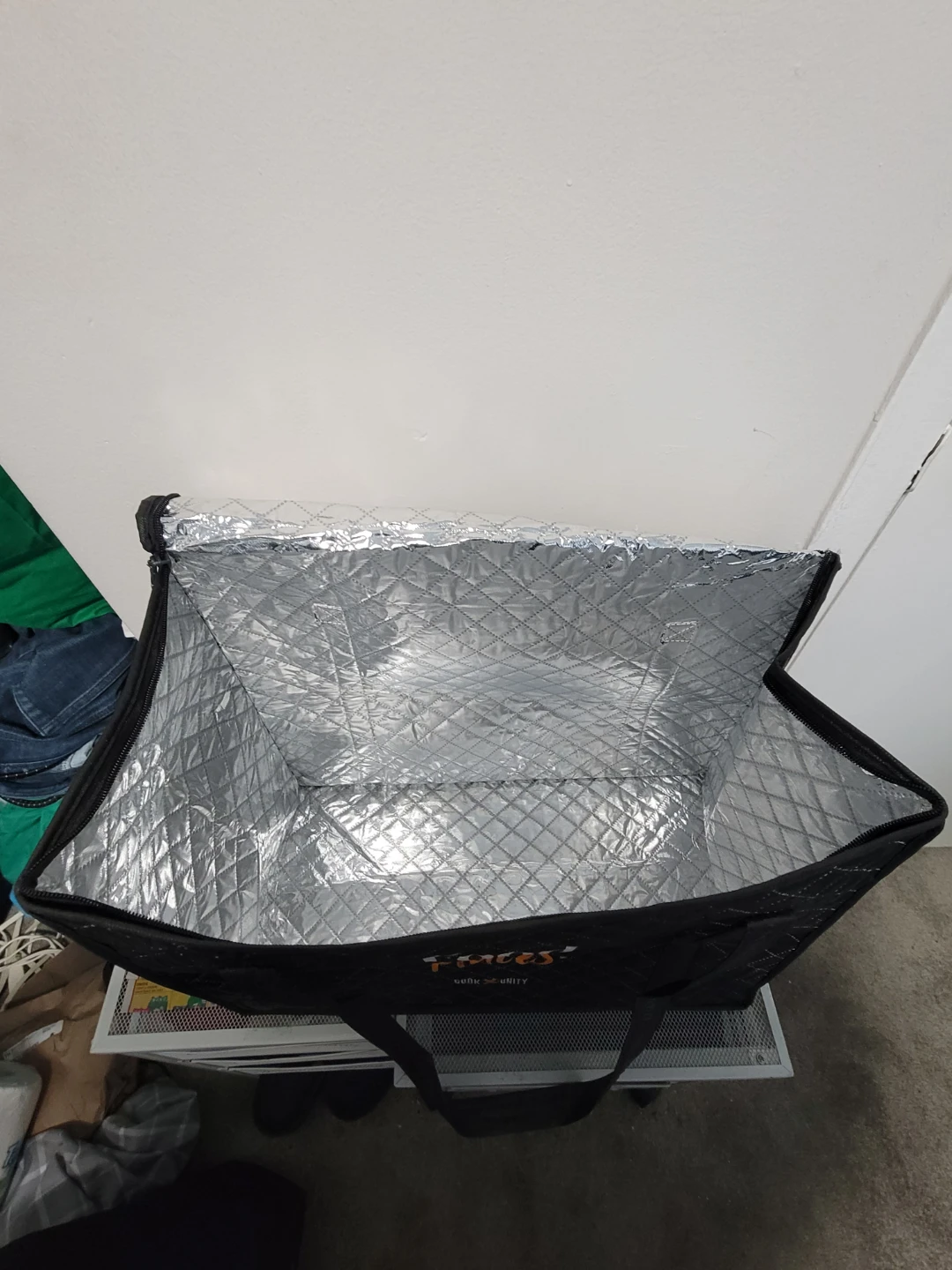 Insulated Food Delivery Bag - photo 2