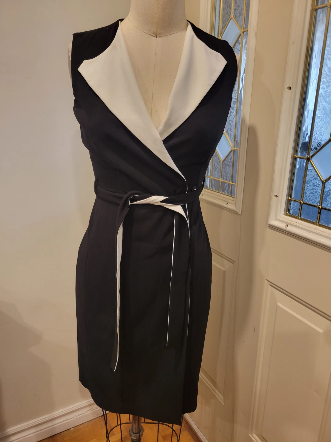 Calvin Klein Sleeveless Dress Black and White Size 2