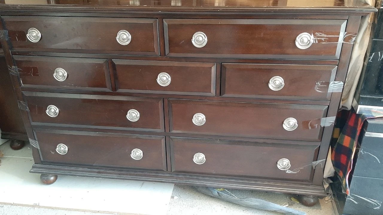 Dark Wood Nine-Drawer Dresser - photo 4