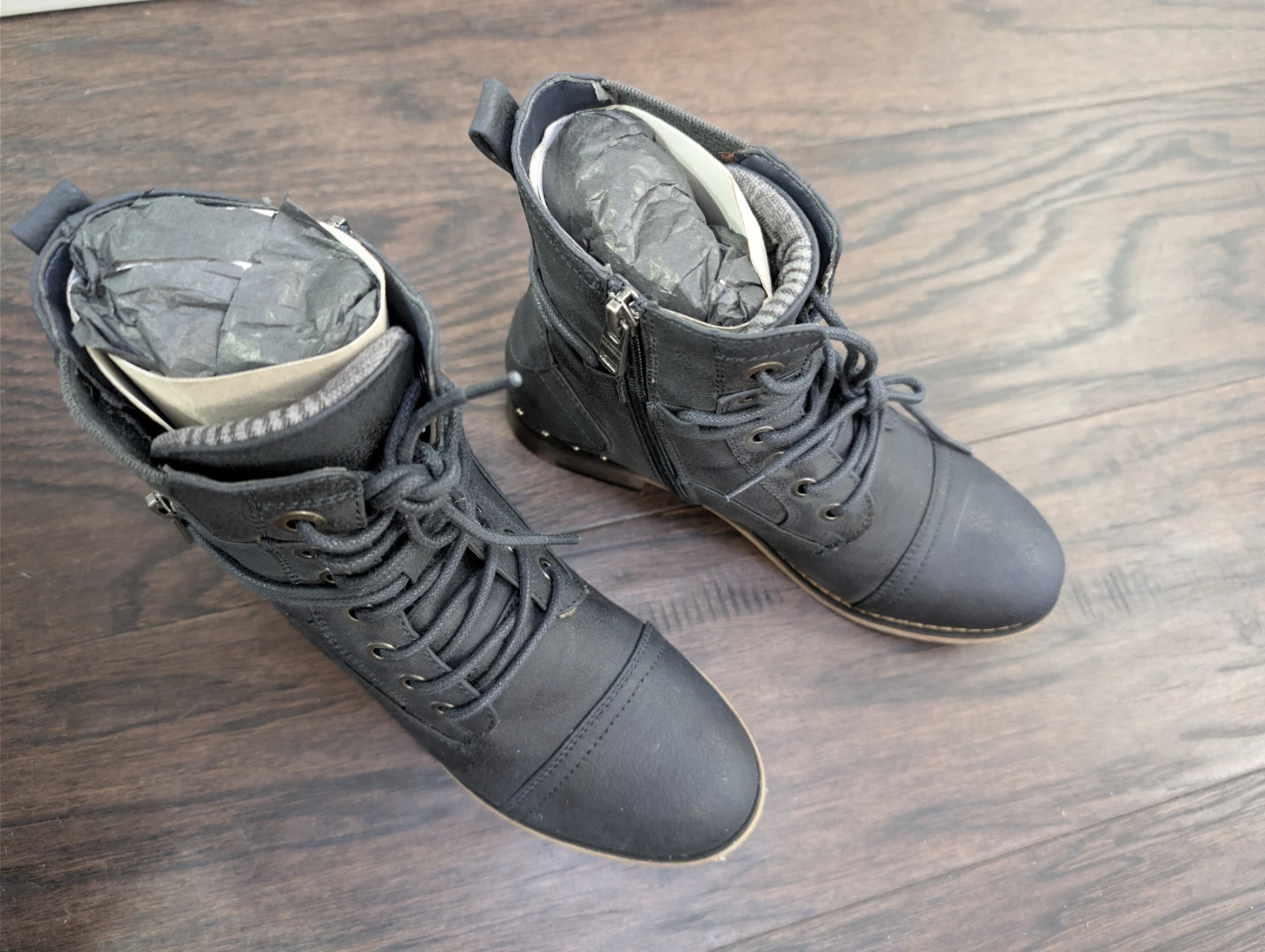 Chelsee Girl Black Lace-Up Boots Size 6 - photo 2