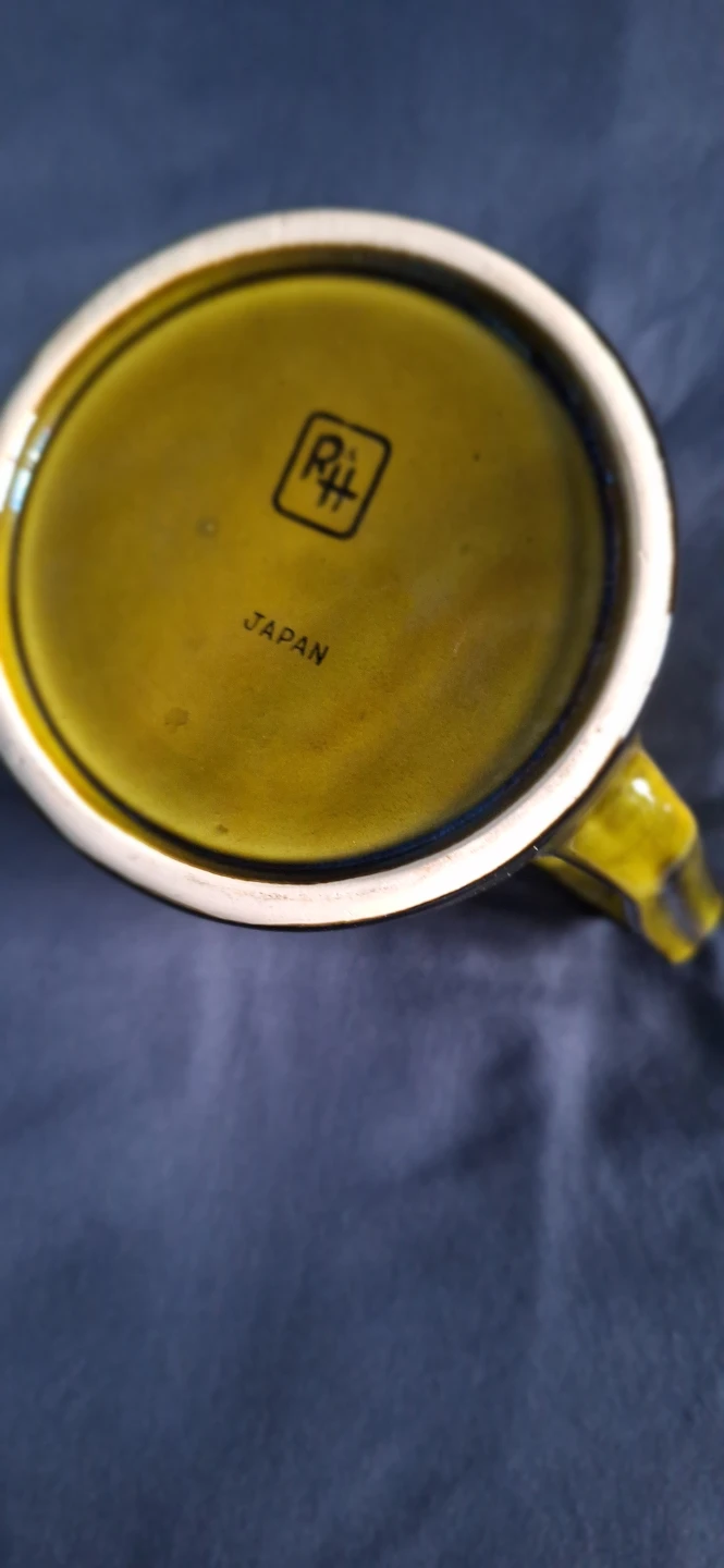Selection of 6 assorted ceramic mugs - photo 2