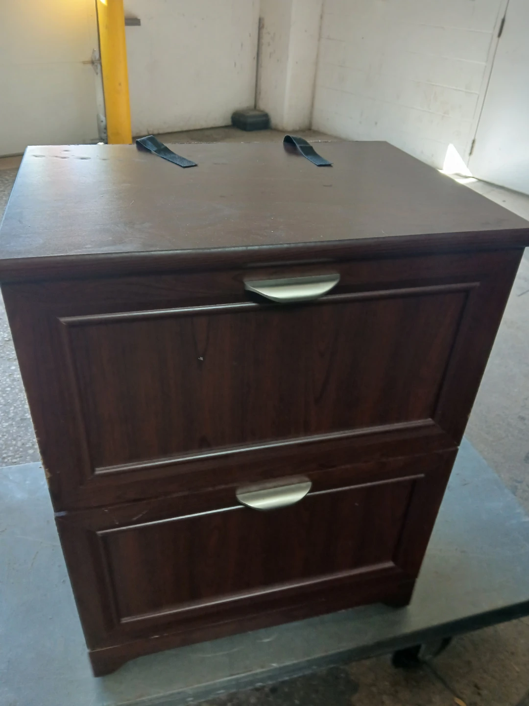 File caviner like new