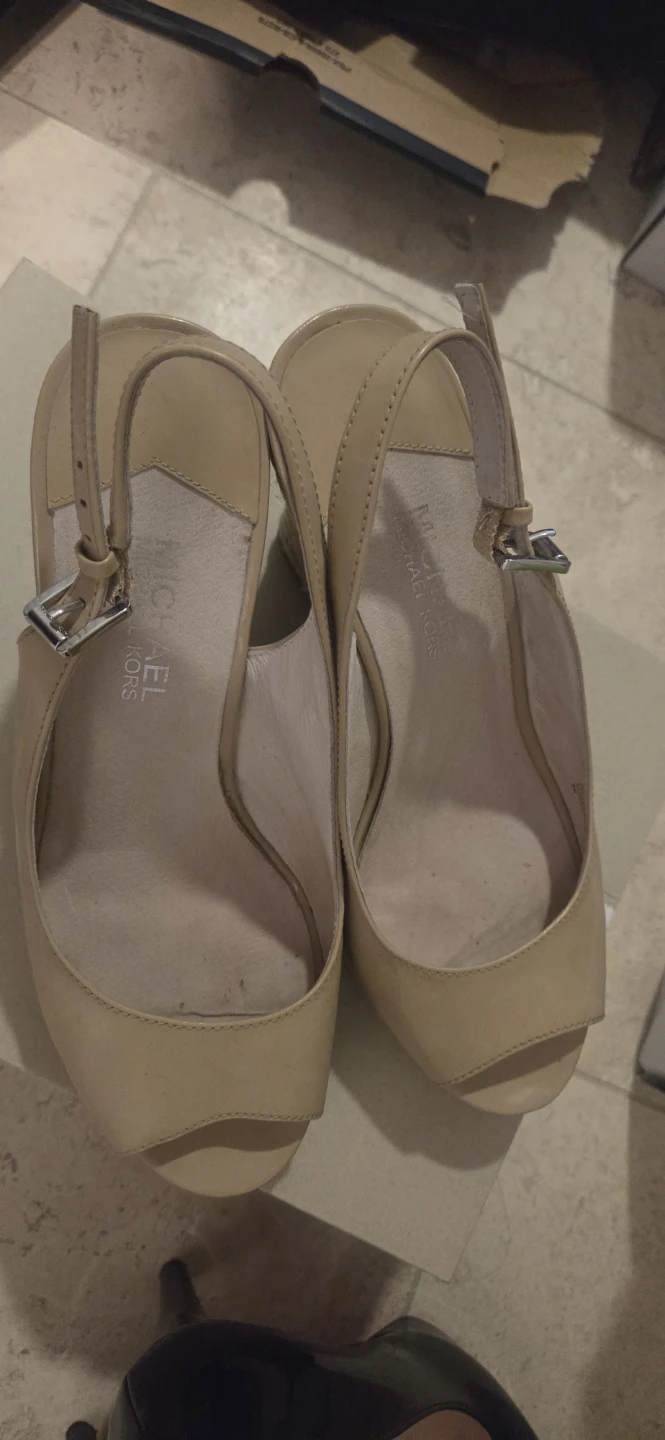Michael Kors Tan Wedge Sandals - photo 2