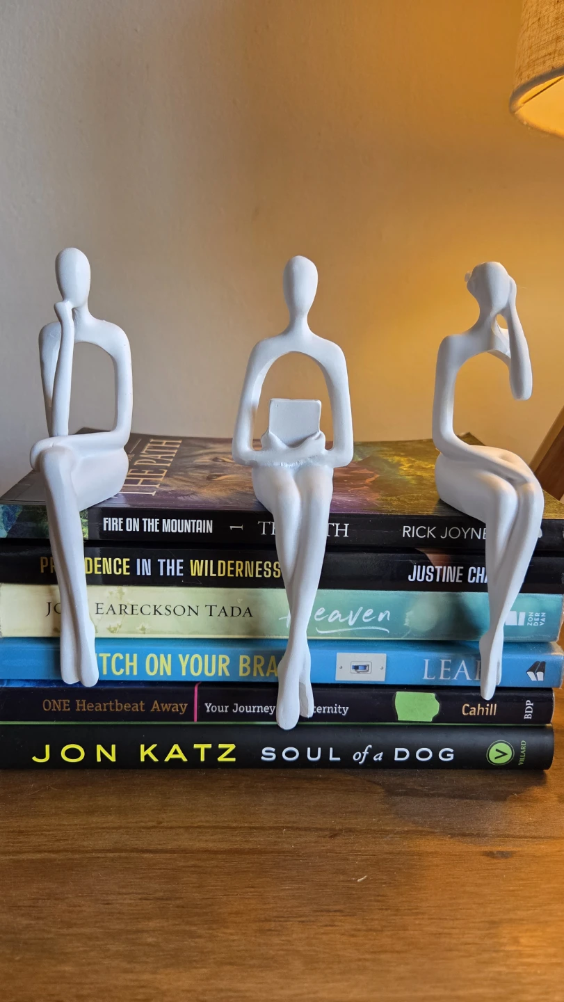 Abstract Sitting Thinking Figurines Set of 3 – Matte White *new - photo 2