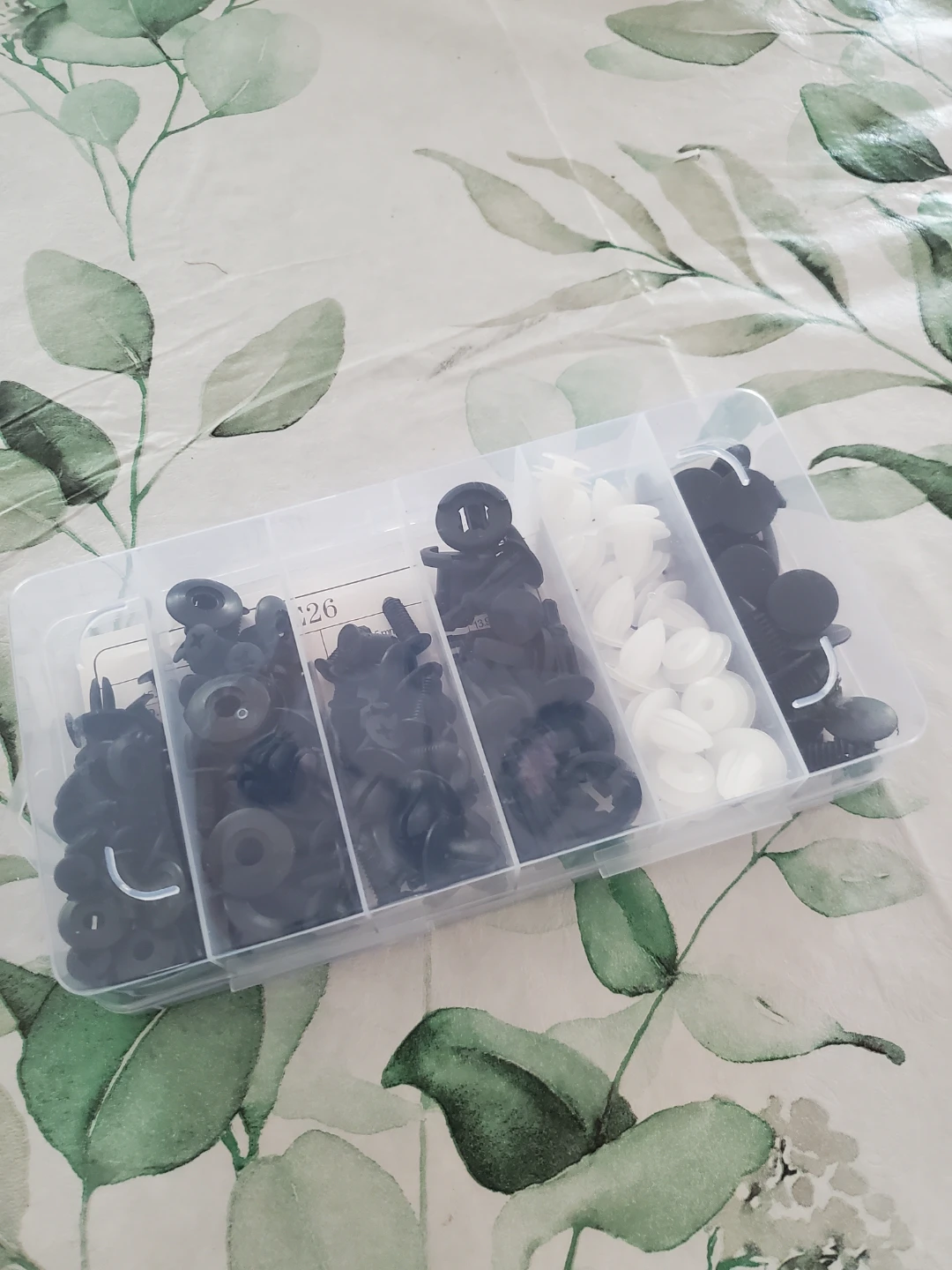100pc Automotive Fastener Clip Assortment HE26 - photo 2