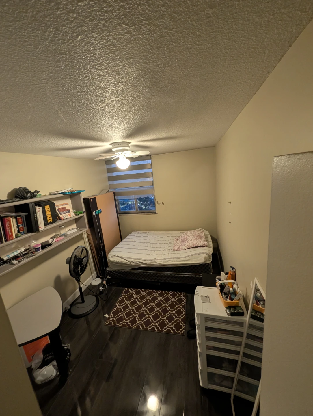 Room For Rent