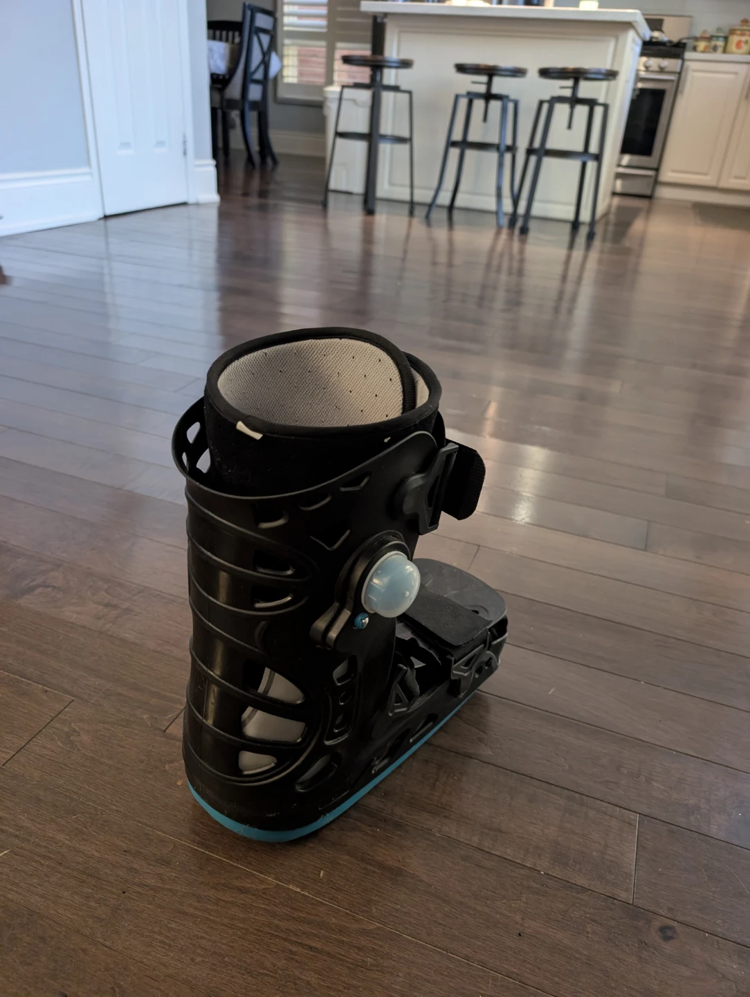Medical Orthopaedic Walking Boot - photo 3