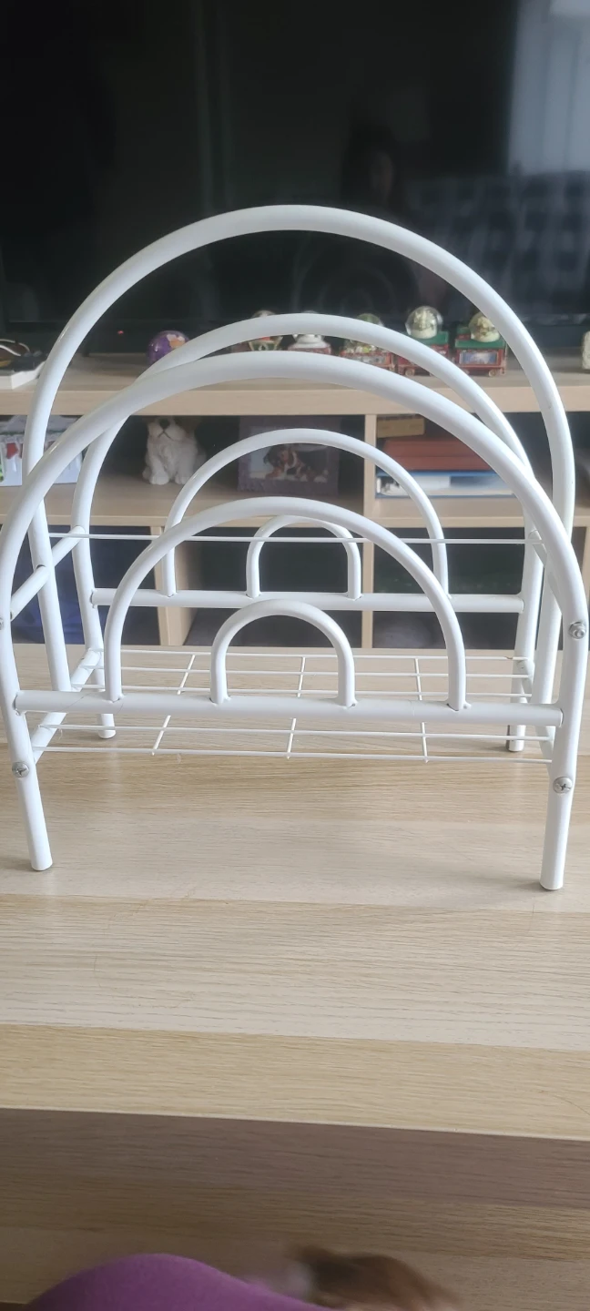 White Metal Magazine Holder