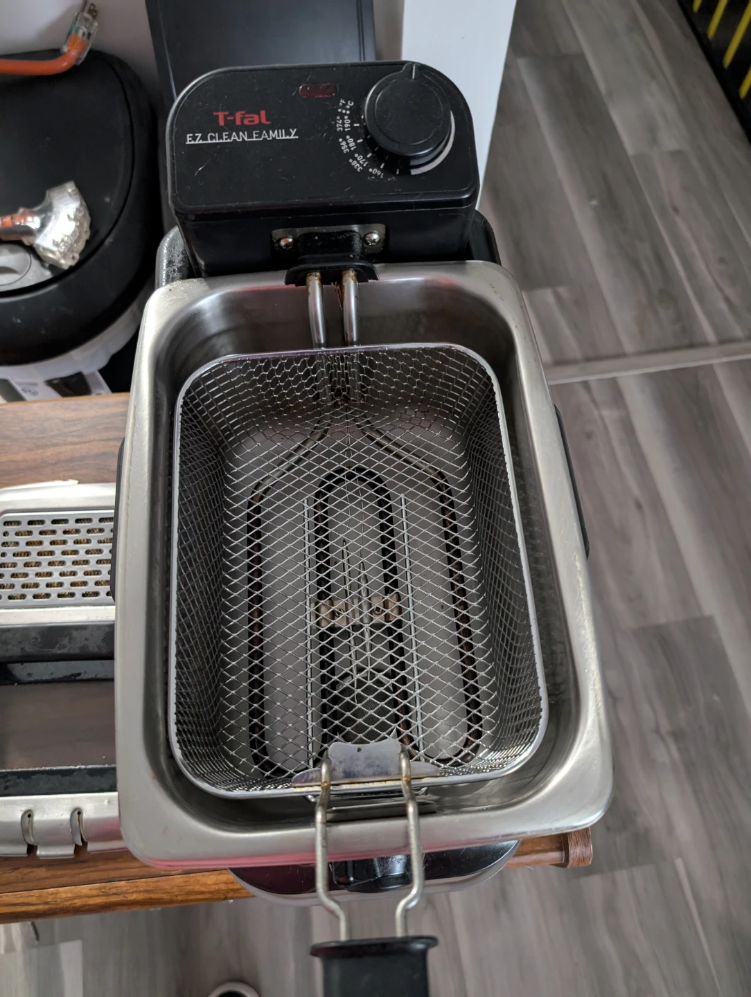 T-fal EZ Clean Family Deep Fryer - photo 2