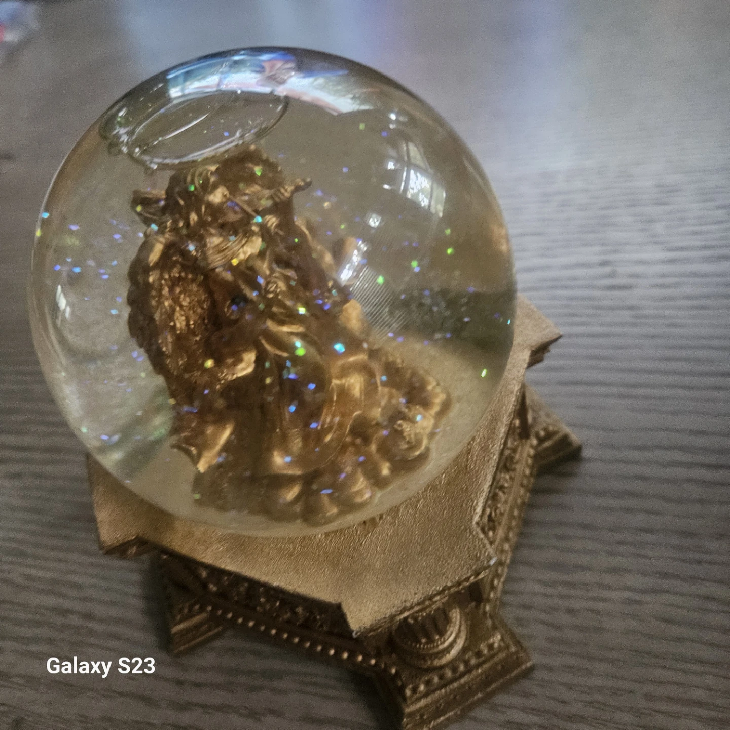 Hark the Herald Angels Sing Musical Snow Globe - photo 5