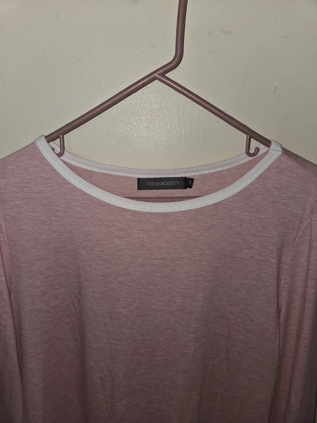 Merokeety Long-Sleeved Top W/ Neck & Cuff Trim in a Ladies M - photo 3