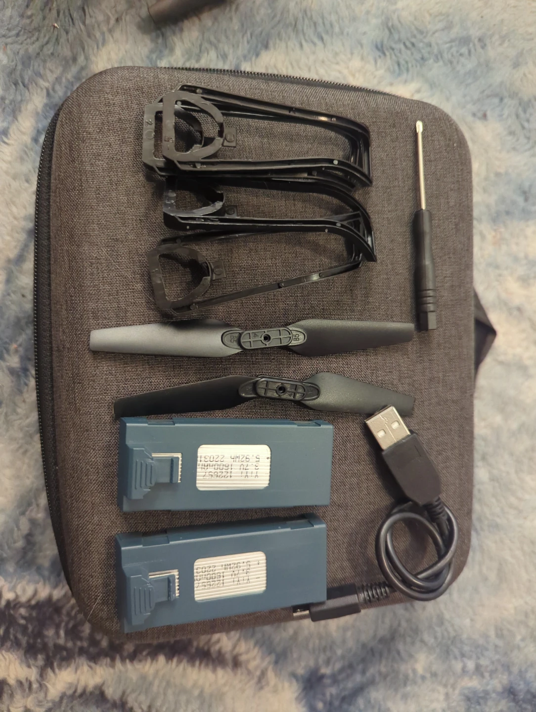 Chubory F89 Foldable Drone with Accessories - photo 3