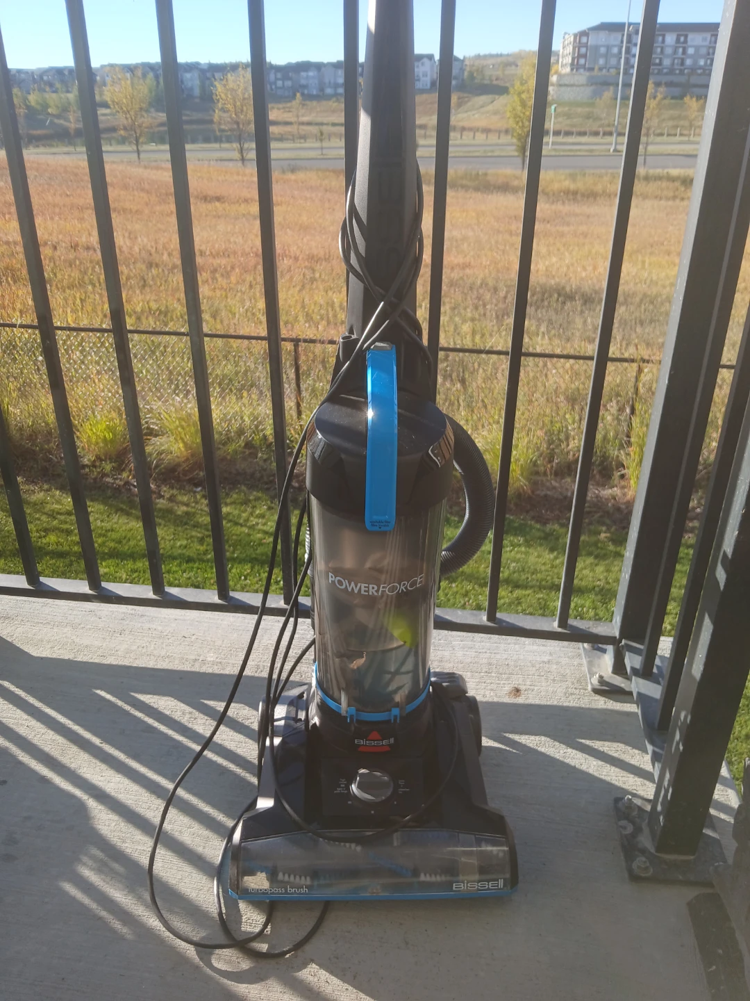 Bissell PowerForce Bagless Upright Vacuum - photo 4