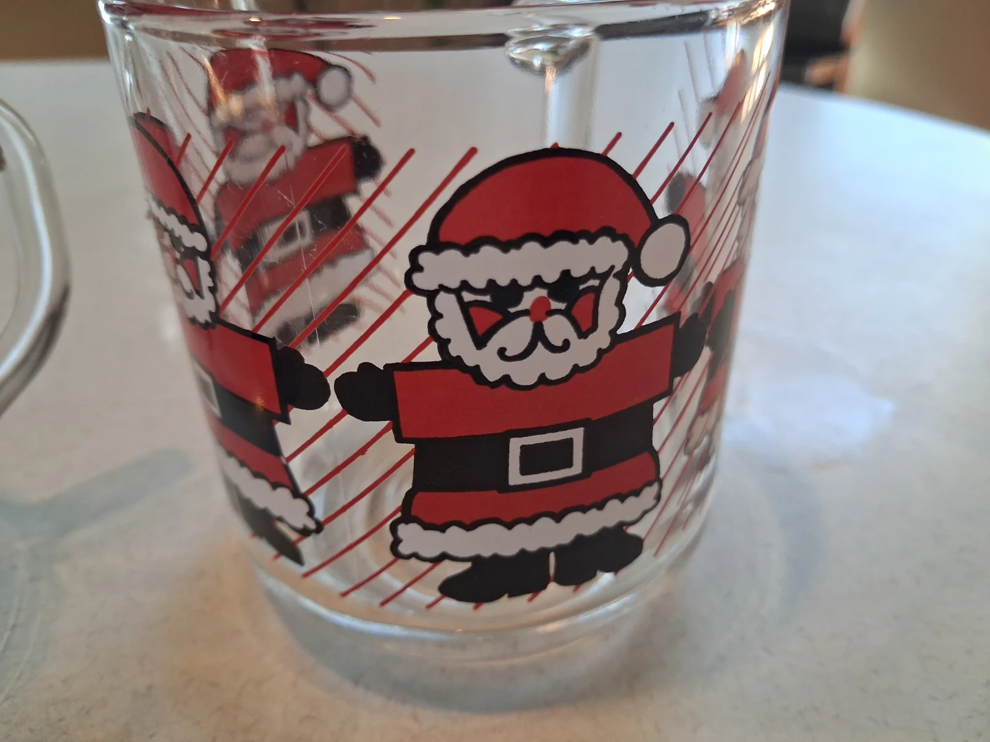 Set of 2 Vintage Luminarc France  Santa Claus Mugs - photo 4