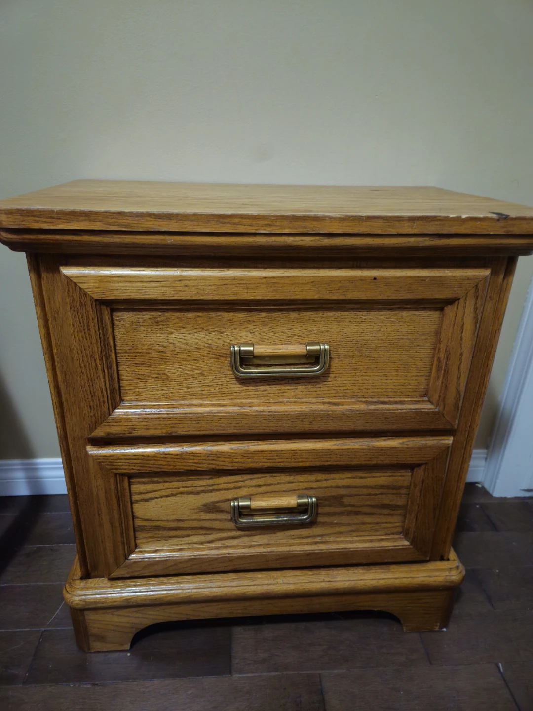 Oak wood bedside table with two drawers - photo 3