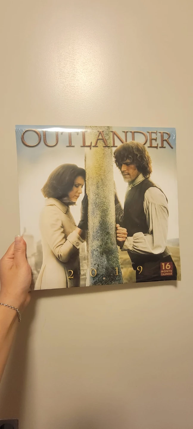 Outlander 2019 16-Month Wall Calendar
