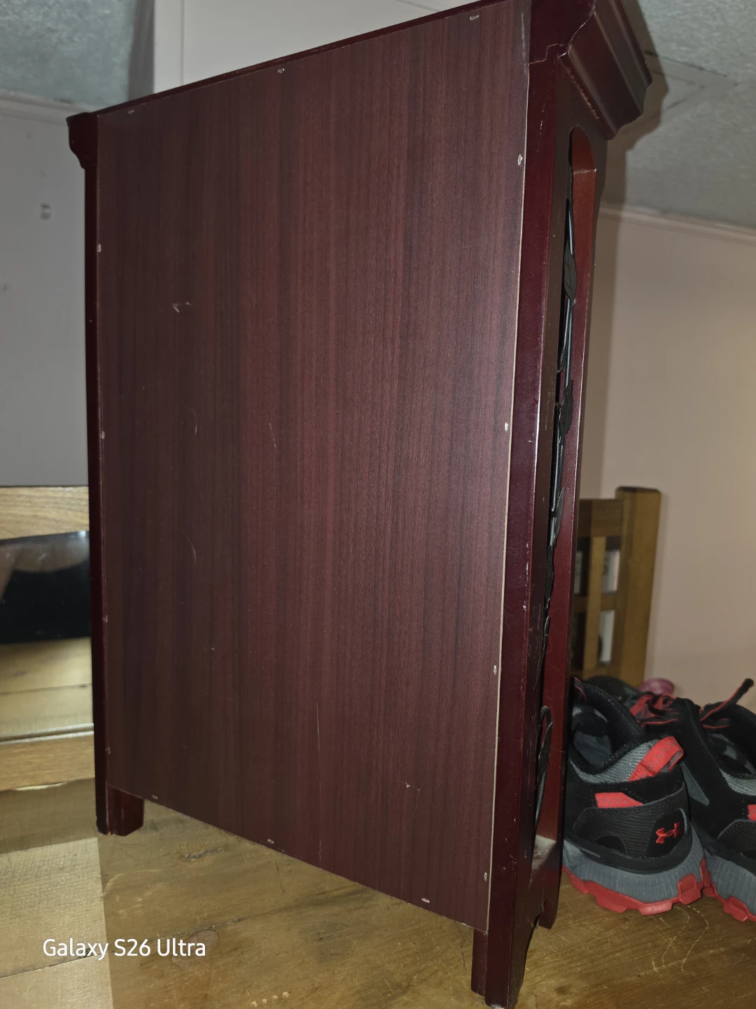 Wall Mount Display Shelf with Glass Shelves - photo 3
