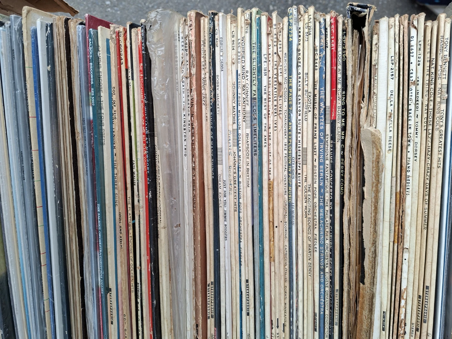 Huge Vintage Vinyl Record Collection - photo 2