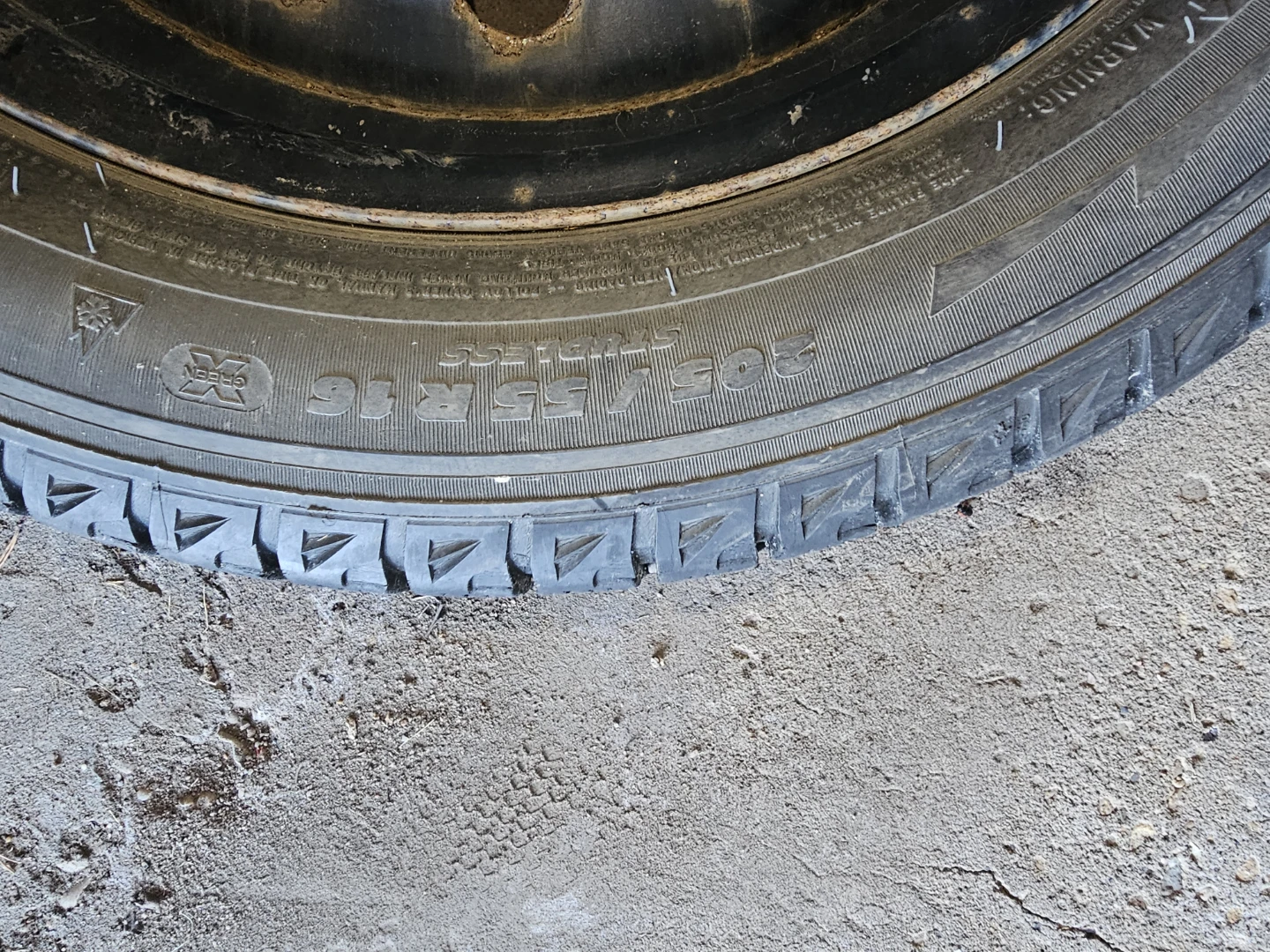 4 MichelinX Ice-Snow Winter tires on rims - photo 2