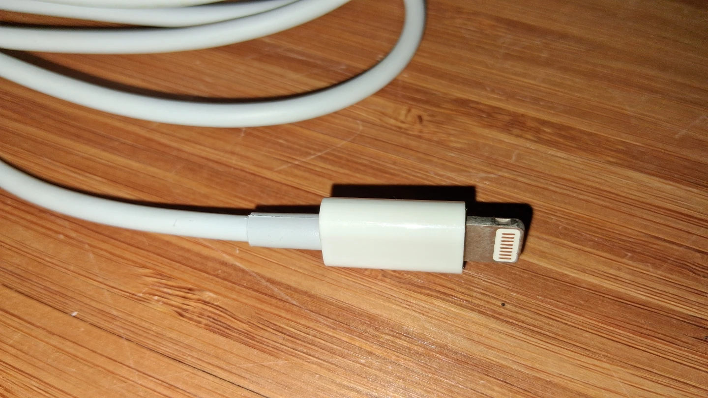 Apple USB-C to Lightning Cable - photo 3