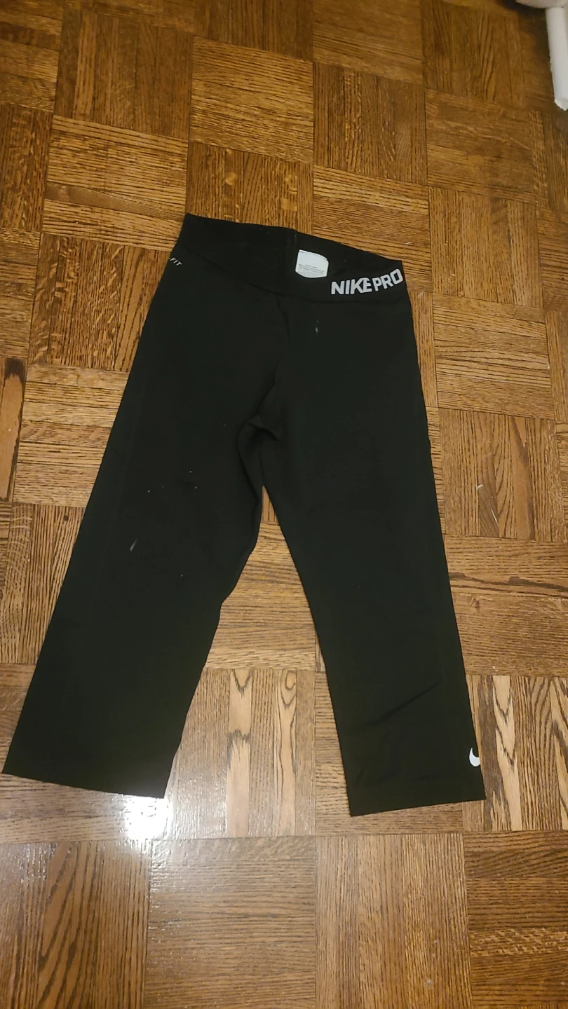 Nike Pro Black Capri Leggings