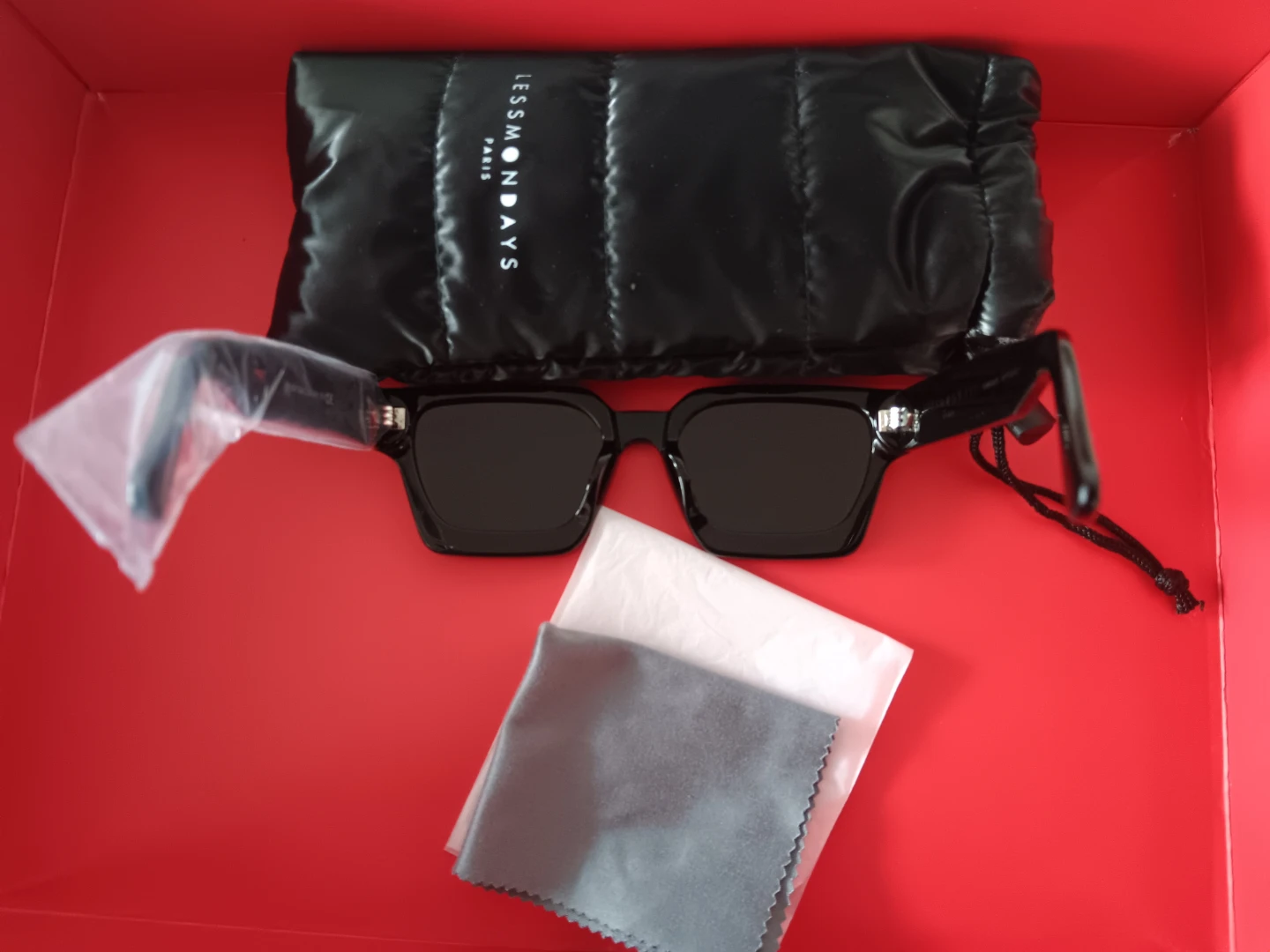New LESSMONDAYS Paris Sunglasses