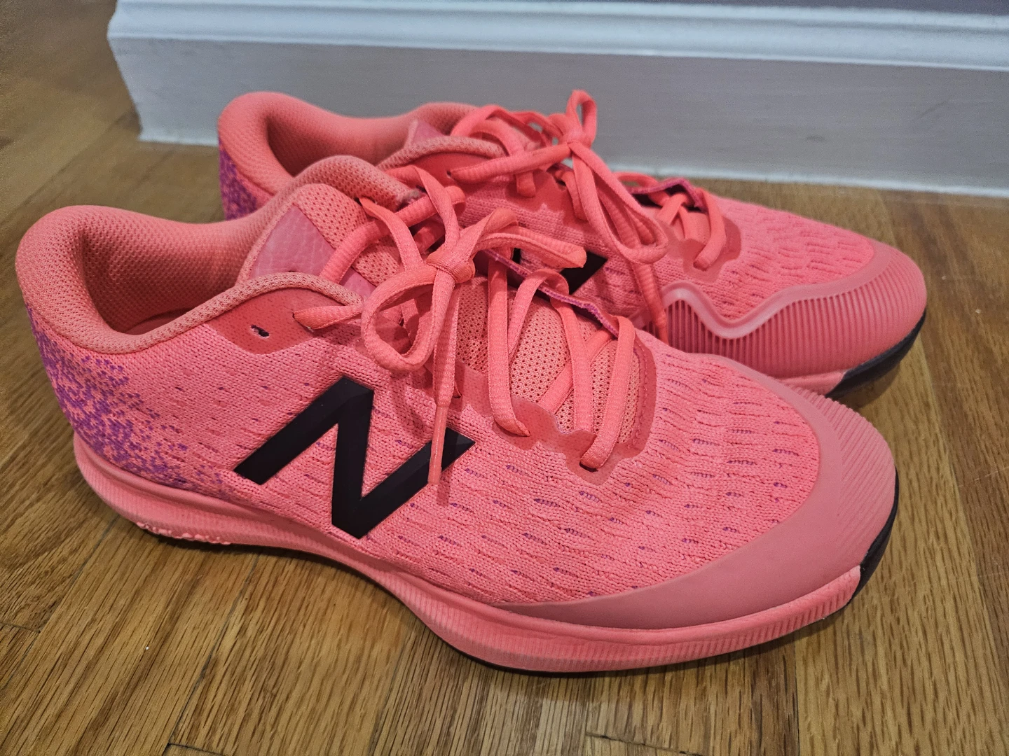 New Balance 696v4 Tennis Shoes Coral