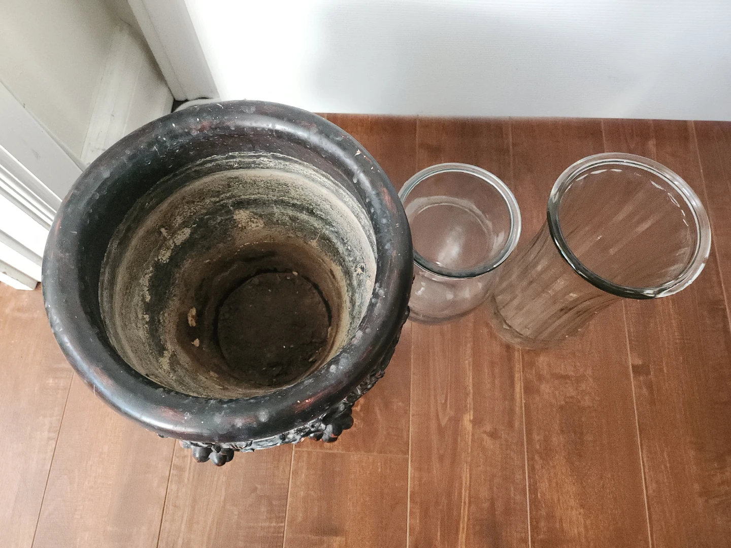 Set of Three Assorted Decorative Vases - photo 2