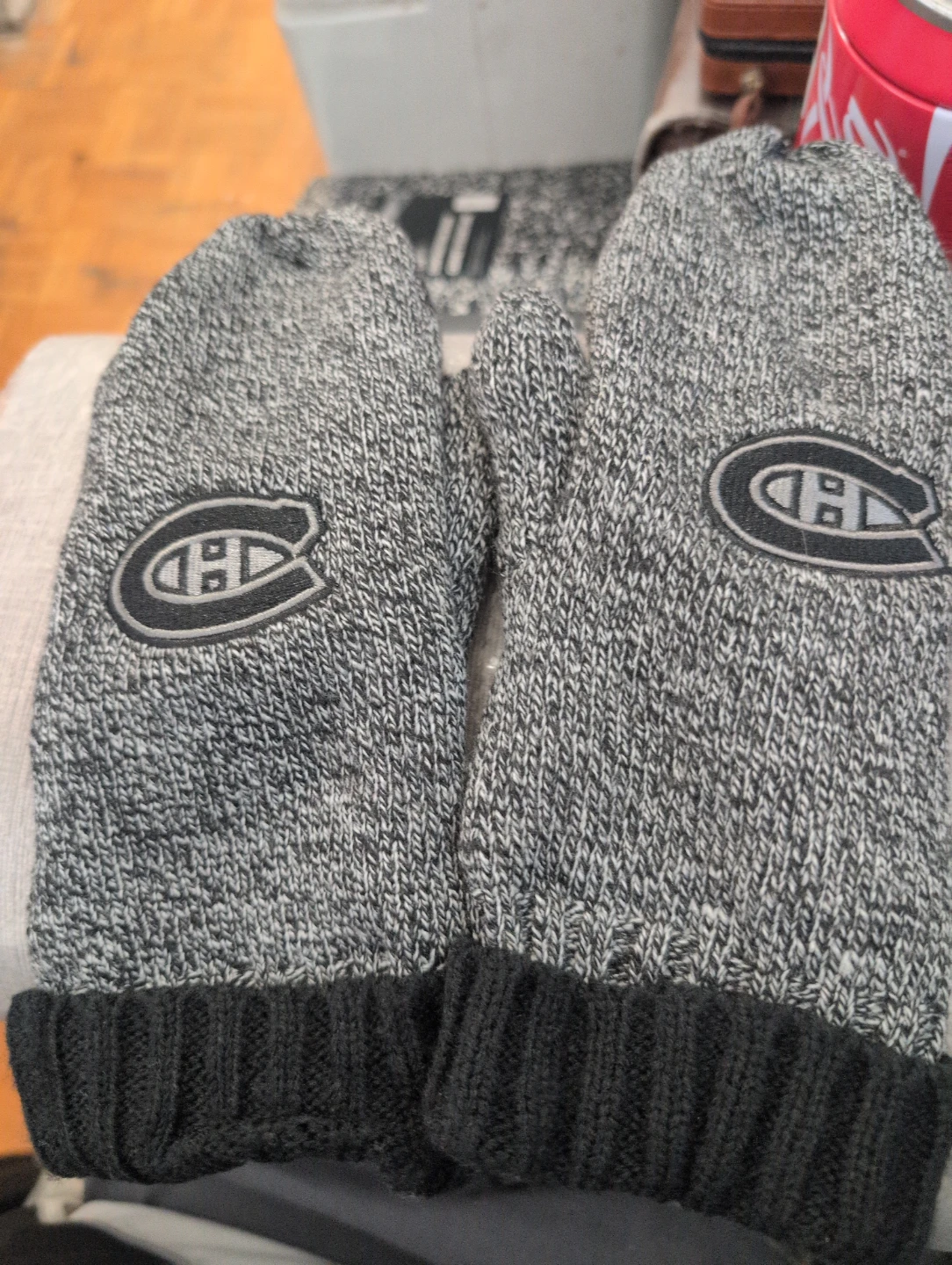 Montreal Canadiens Knit Mittens