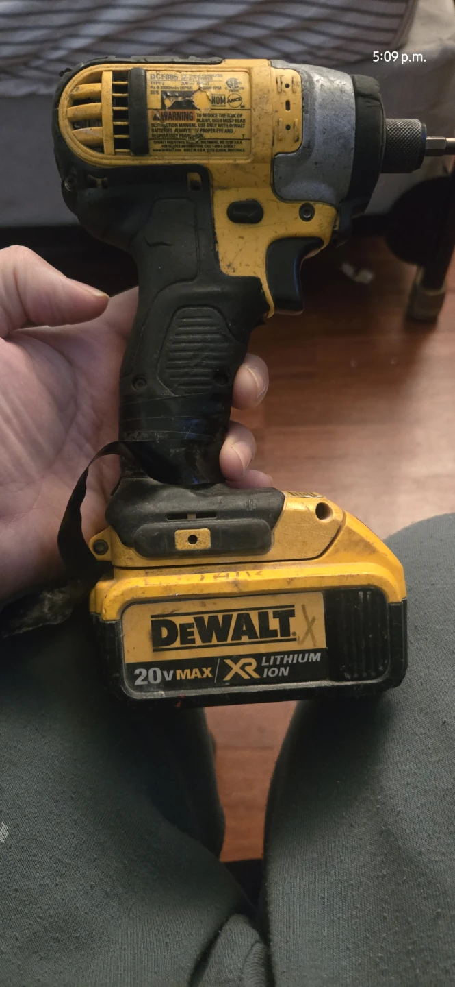 DeWalt impact for sale  for pick up by lougheed mall - photo 2