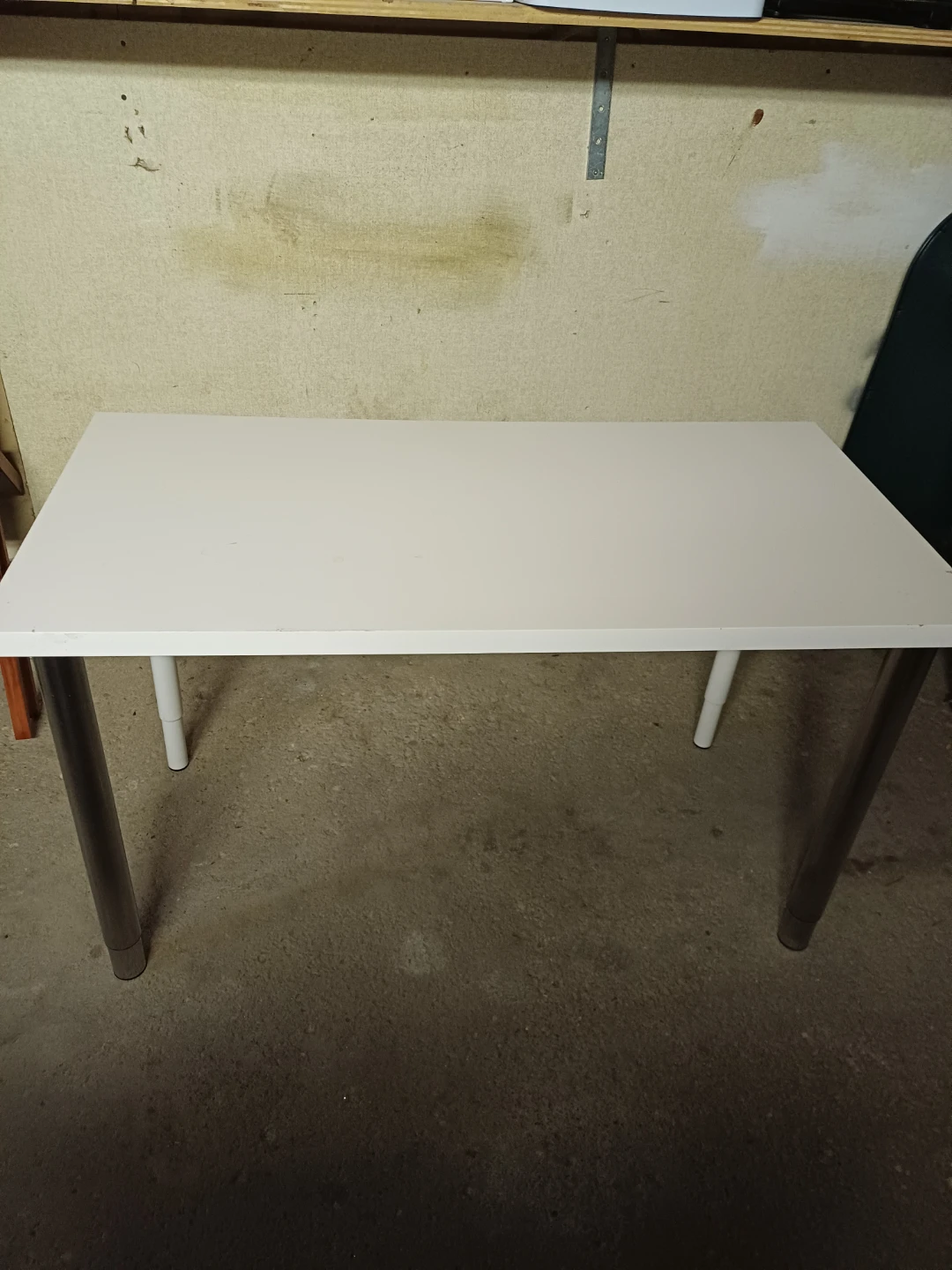 White IKEA Table - photo 4