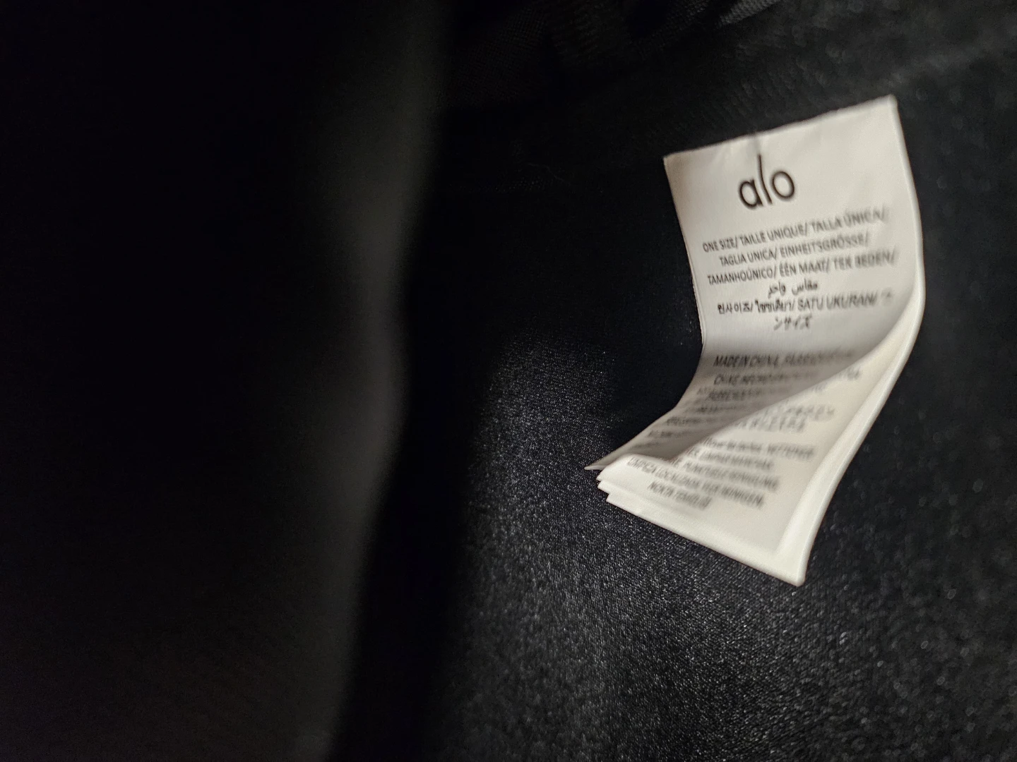 Alo Yoga Stow Backpack in Black Neoprene with Detachable Pouch - photo 3