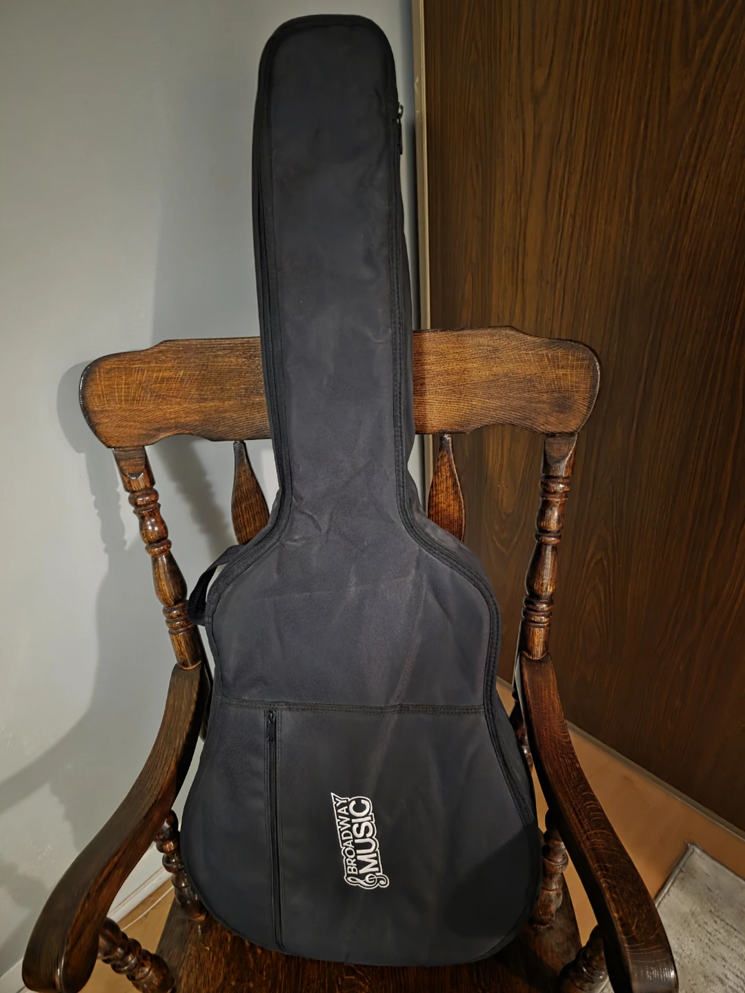 Epihpone acoustic guitar