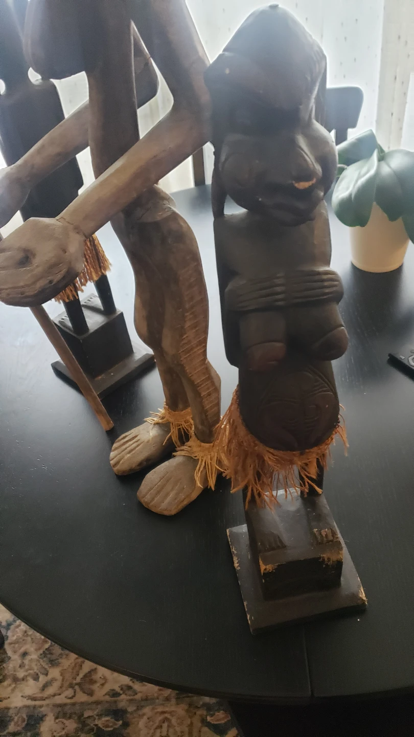 African wooden statues - photo 2