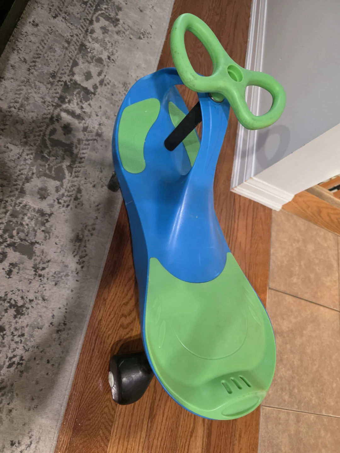 Blue and Green Plastic Wiggle Ride-On Car - photo 2