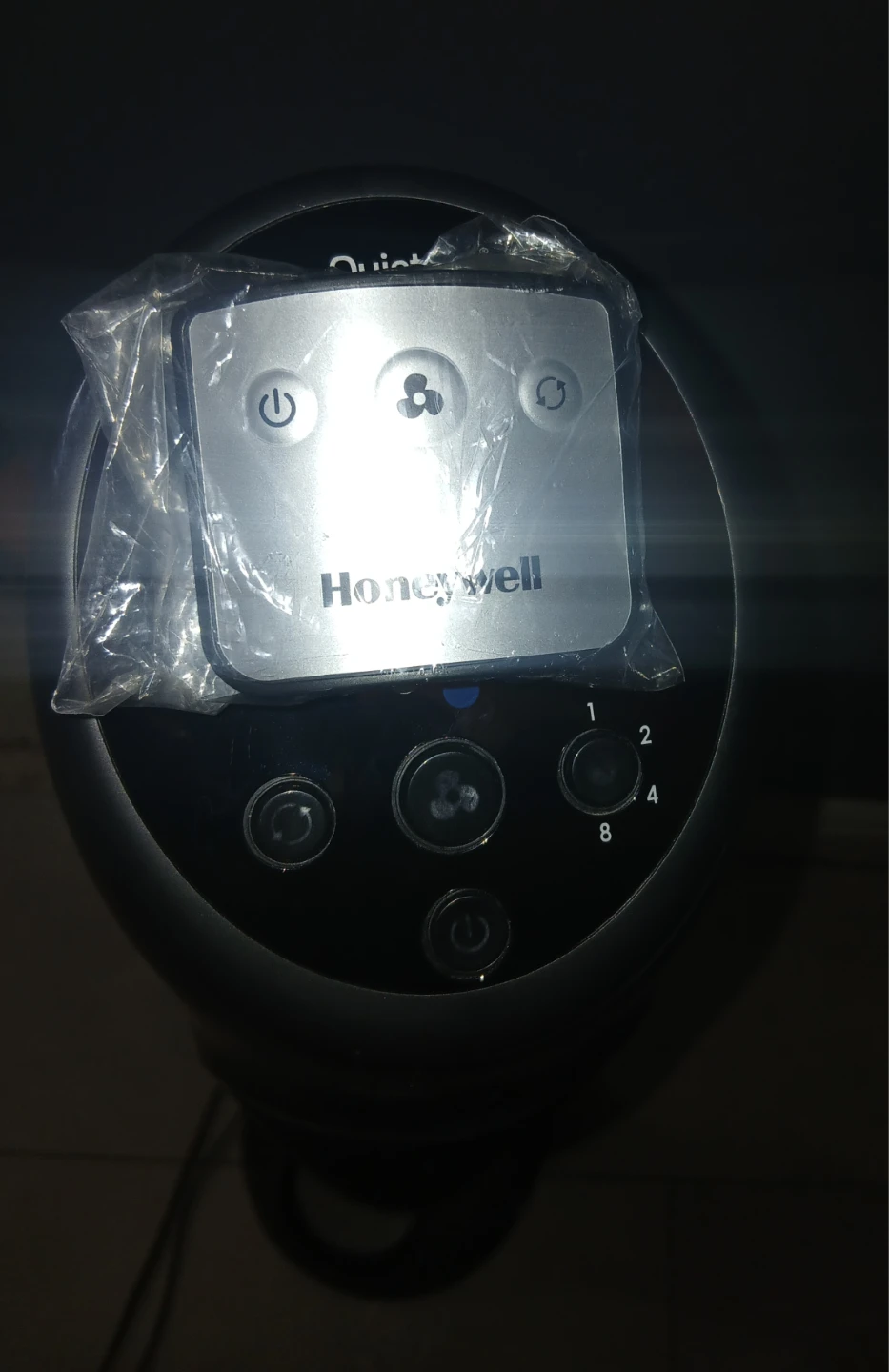 Honeywell QuietSet 5 Tower Fan - photo 3