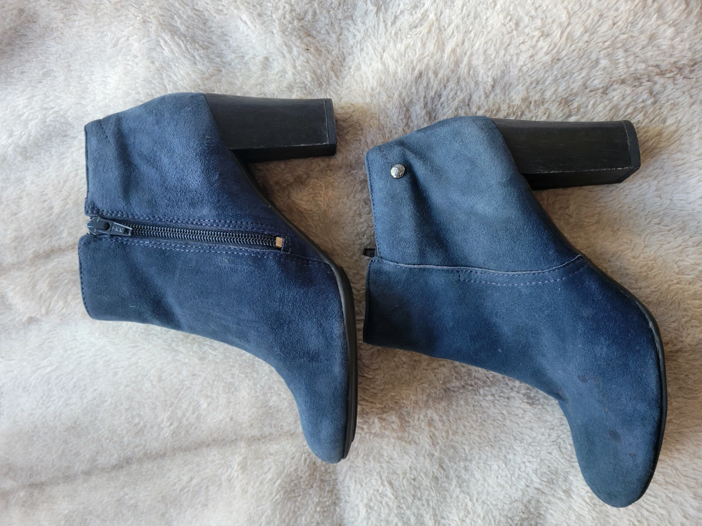 Hush Puppies blue suede booties