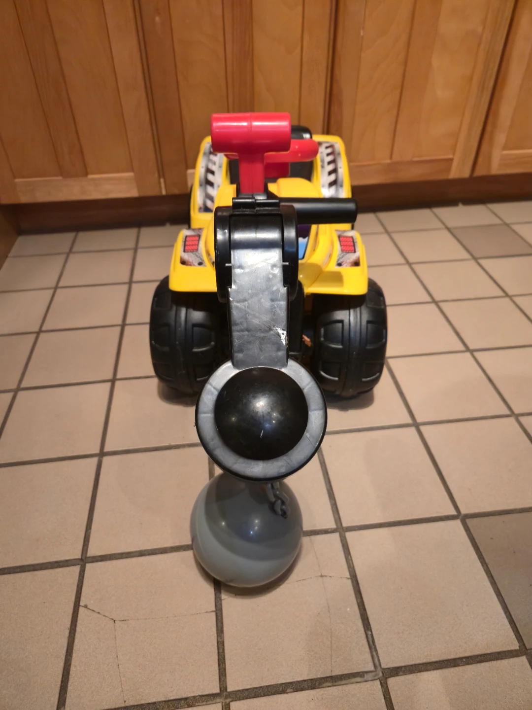 Fisher-Price Construction Ride-On Wrecking Ball Toy - photo 4