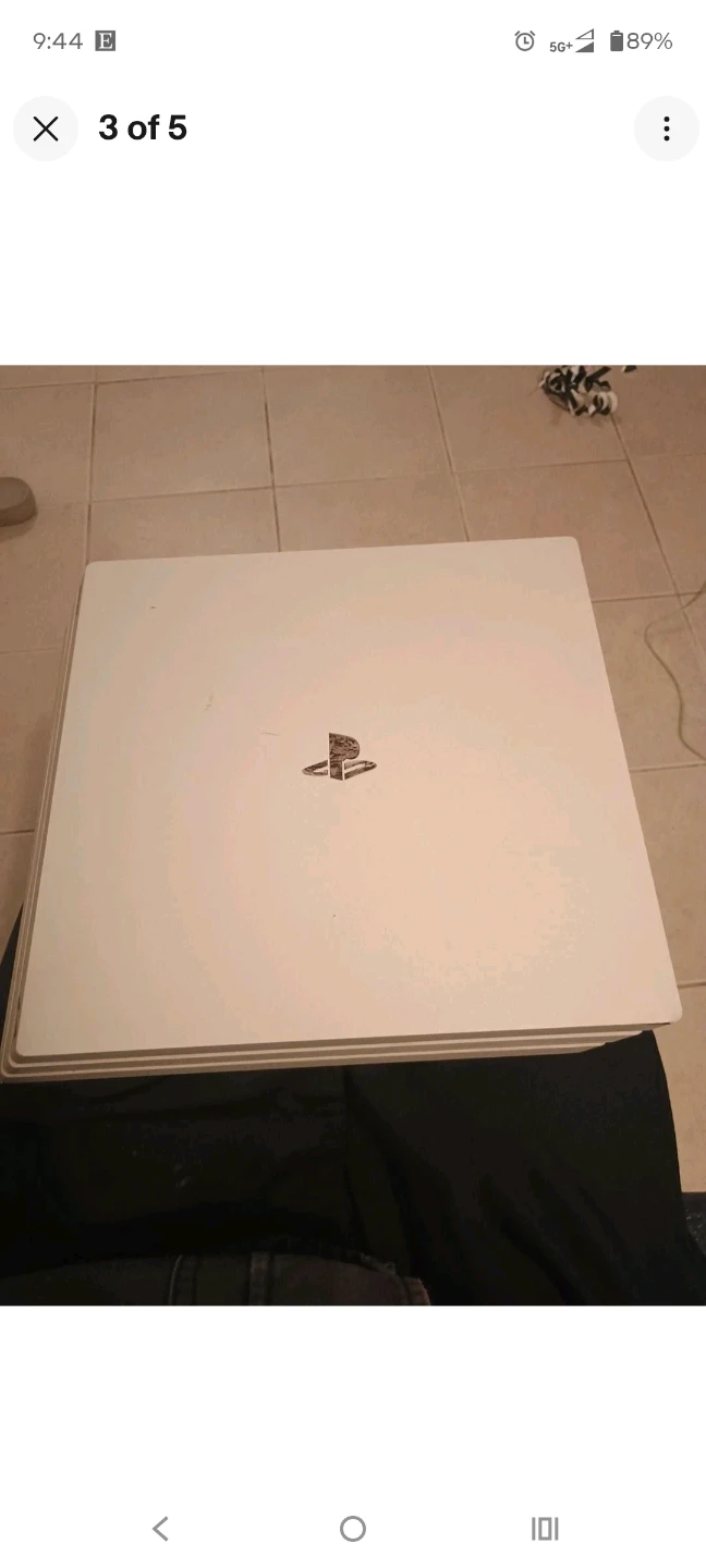 PlayStation 4 1TB Slim Glacial White - photo 2