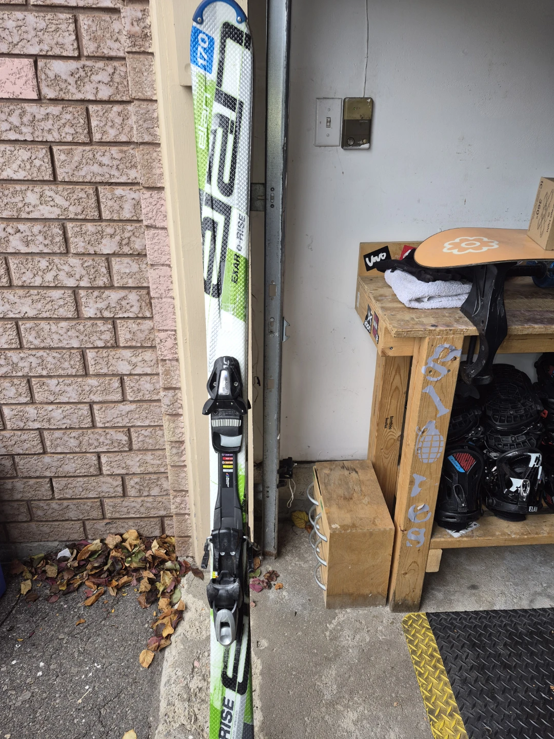 Elan Exar E-Rise Skis 170cm