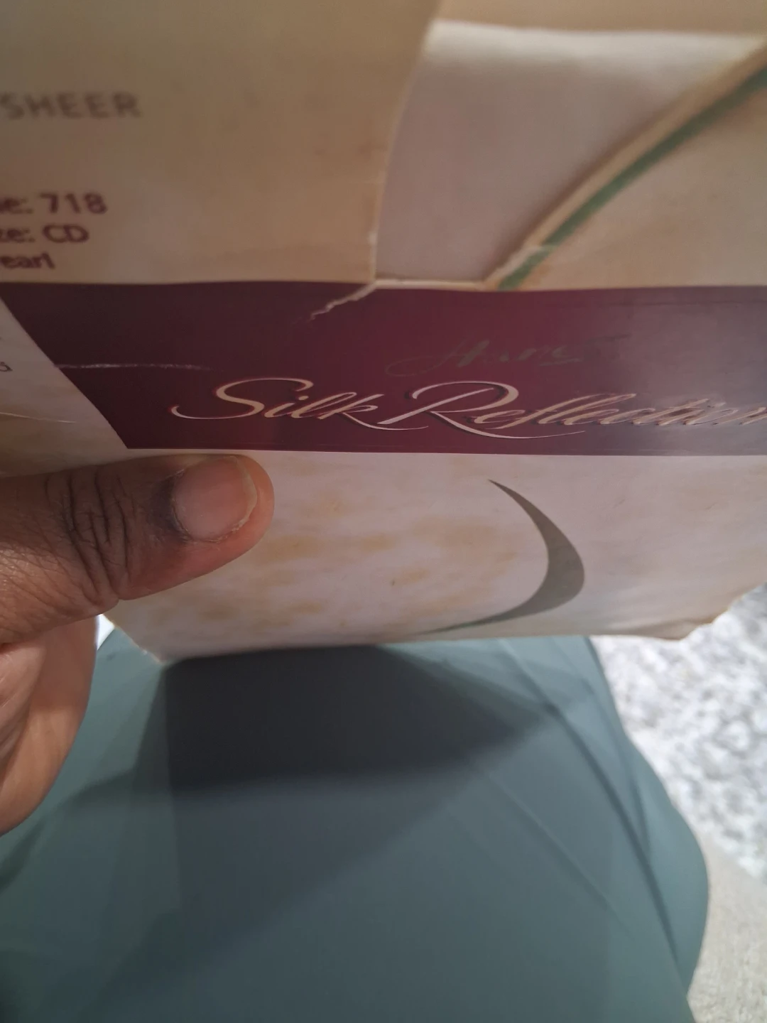 Hanes Silk Reflections Silky Sheer Stockings Pearl Size CD - photo 4