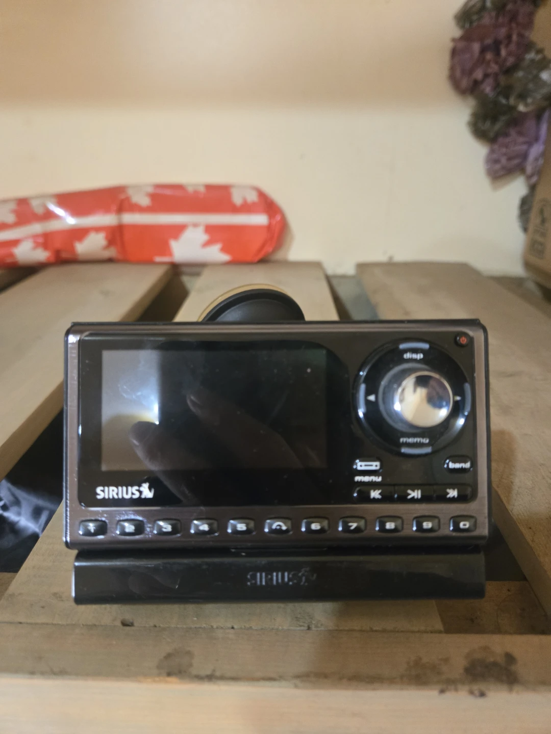 Sirius Satellite Radio Receiver with Suction Mount