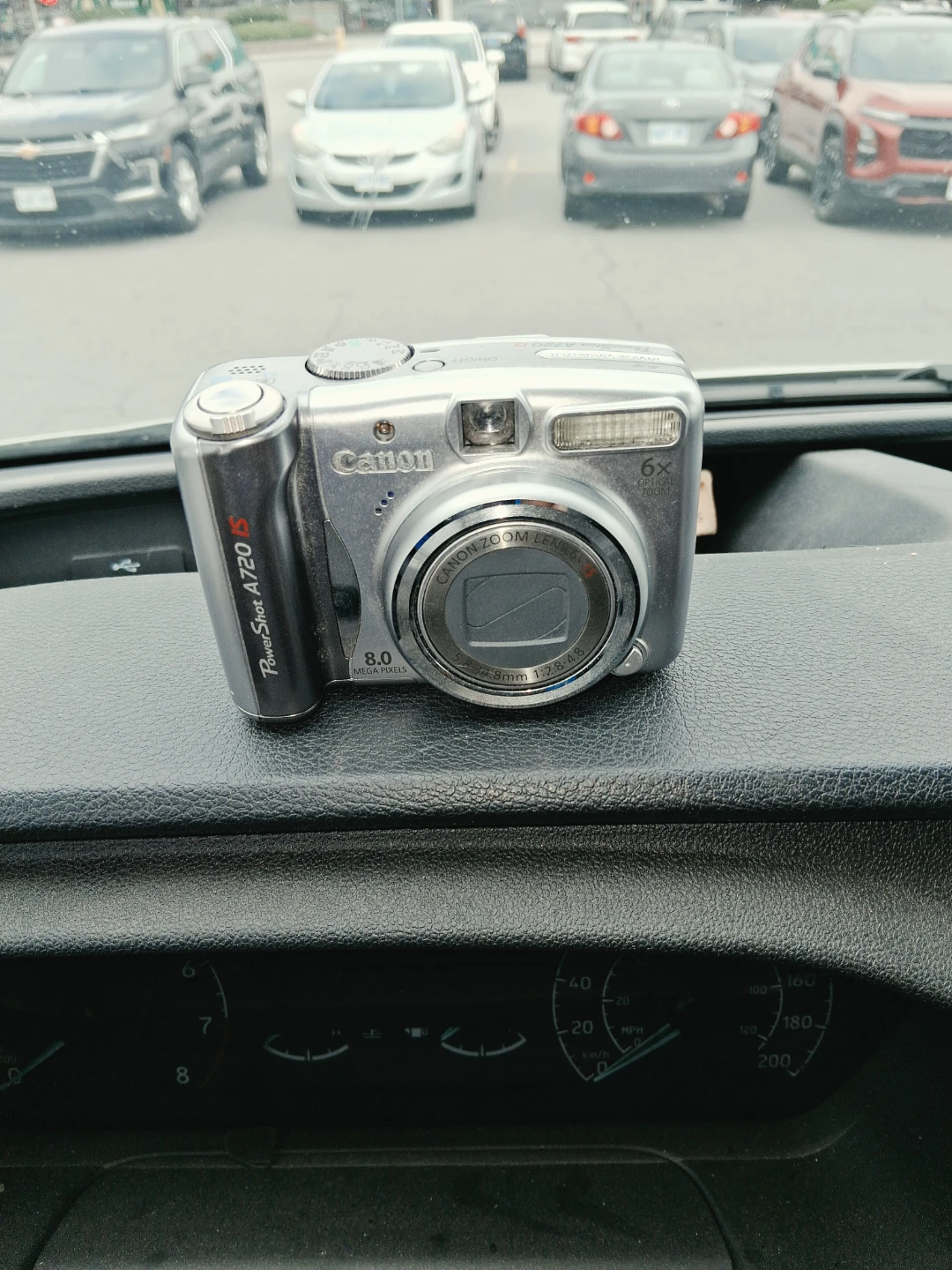 Canon PowerShot A720 IS 8.0 Megapixel Digital Camera - photo 2