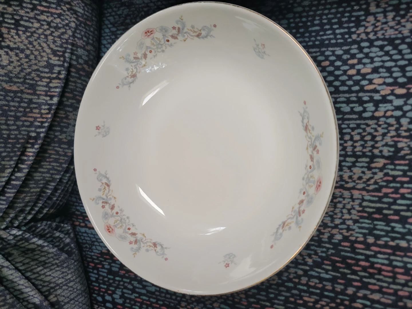 Soup bowls and plate - photo 3