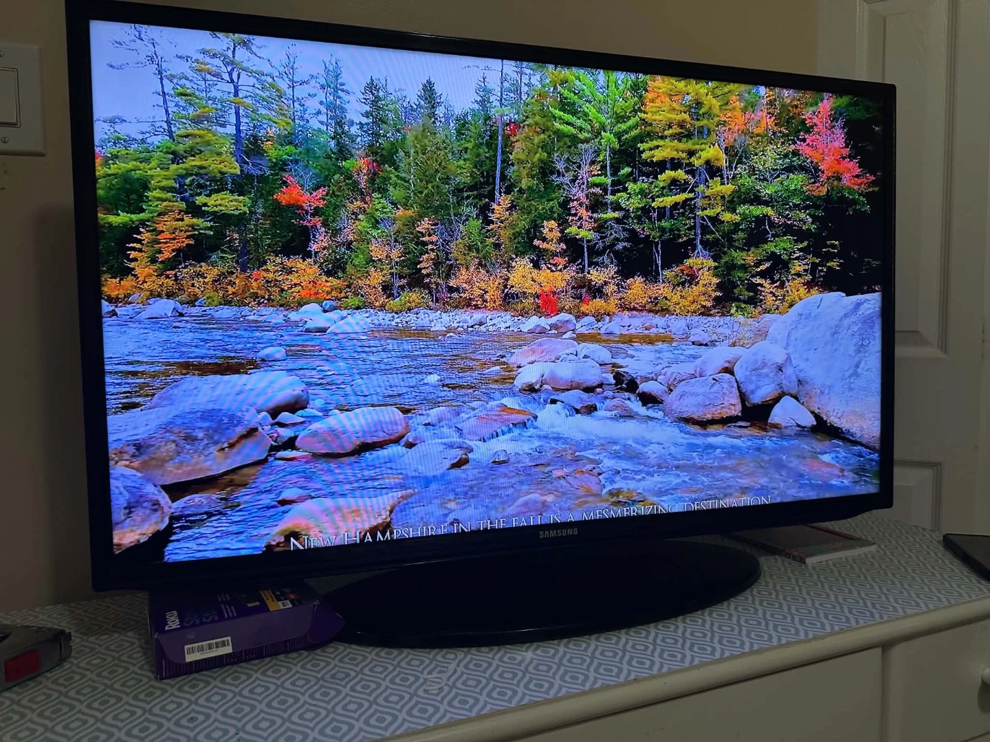 Samsung Smart TV with Roku 40’ - photo 4