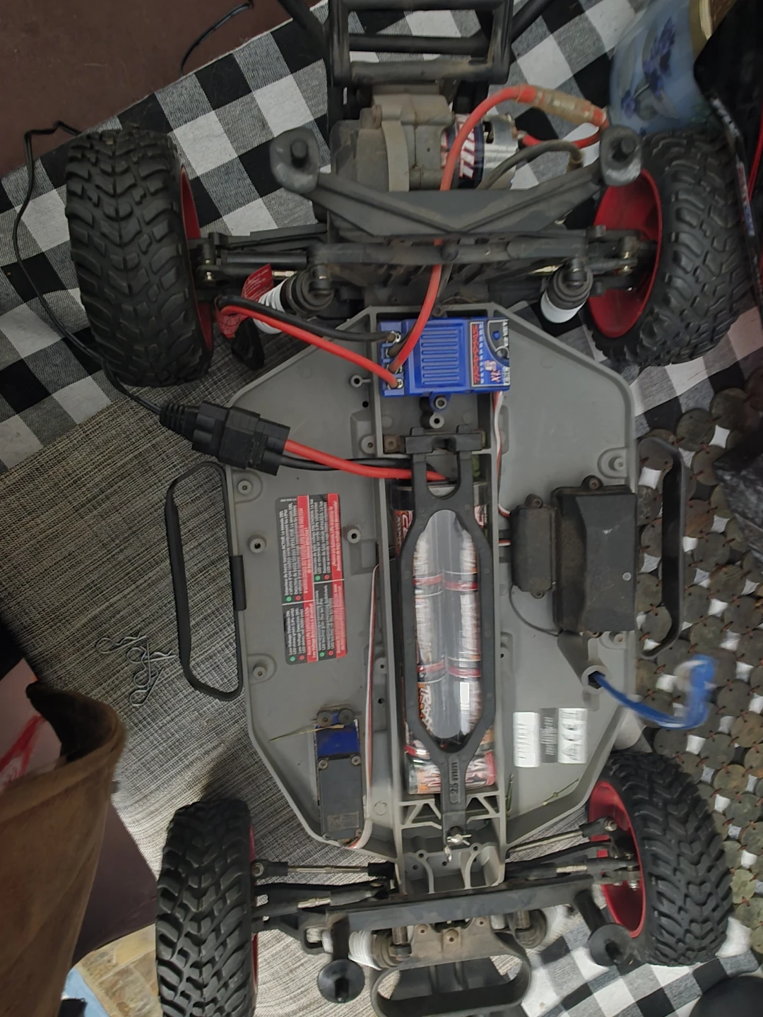 Traxxas Slash 1/10 Scale RC Truck - photo 4