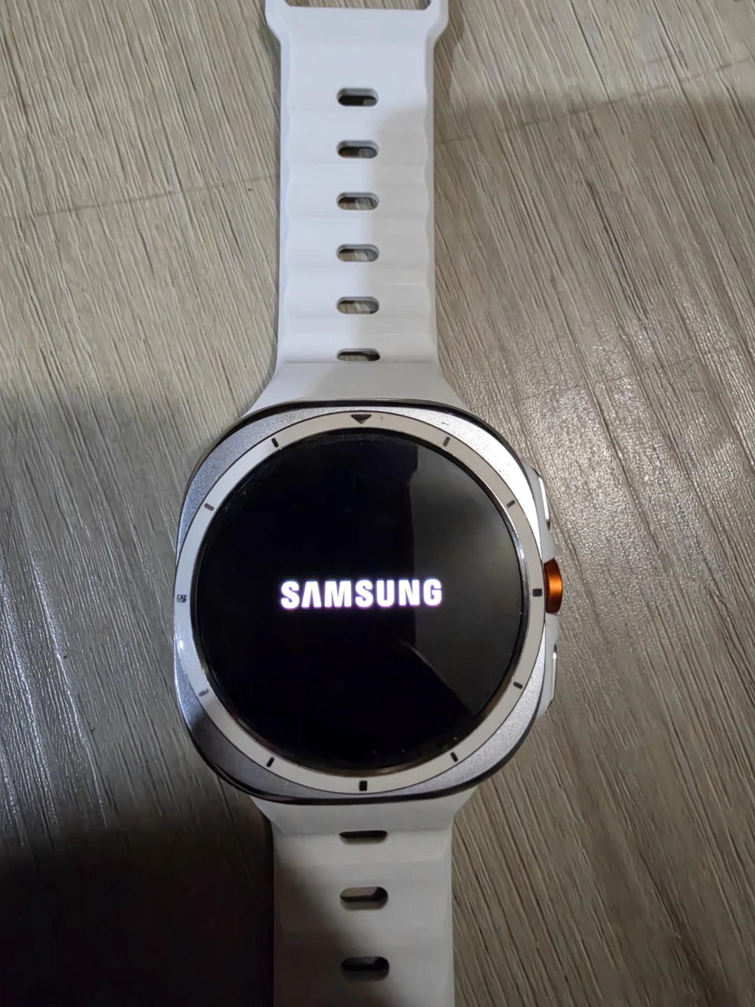 Samsung Galaxy Watch Ultra (late 2024) - photo 2