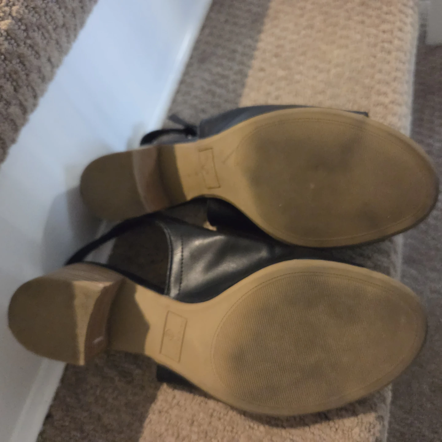 Black Leather Slingback Sandals SIZE 9 - photo 5
