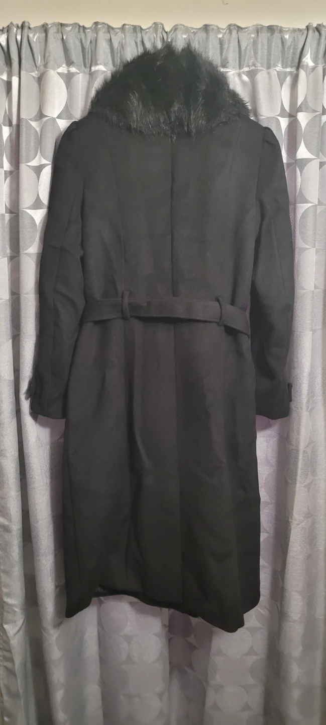 GUESS Black Coat with Faux Fur Collar - photo 3